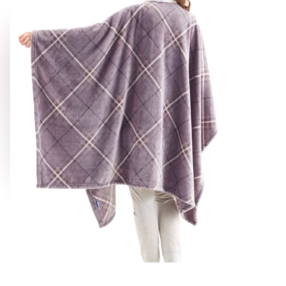 Charter Club Cozy Plush Wrap Robe Throw, 50" x 70" - Picture 2 of 3
